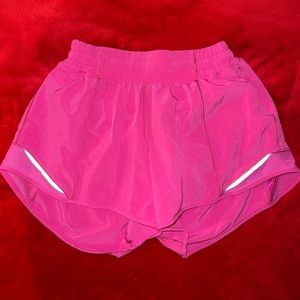 Lululemon Hotty Hot shorts- Sonic Pink